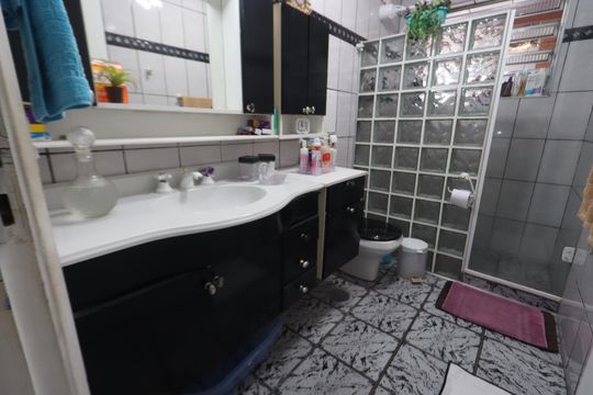 Banheiro de casa à venda com 3 quartos, 125m² em Vila Alpina, São Paulo