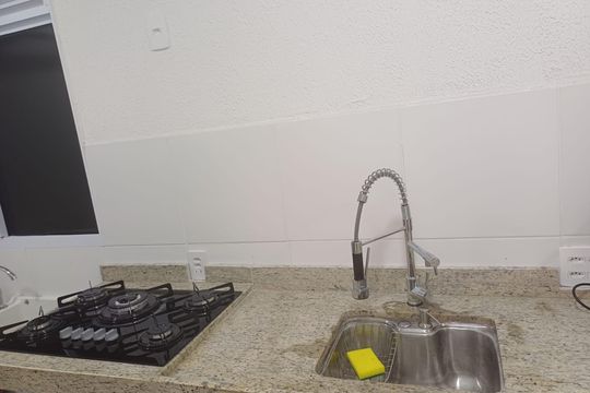 Cozinha de apartamento para alugar com 2 quartos, 44m² em Vargem Pequena, Rio de Janeiro