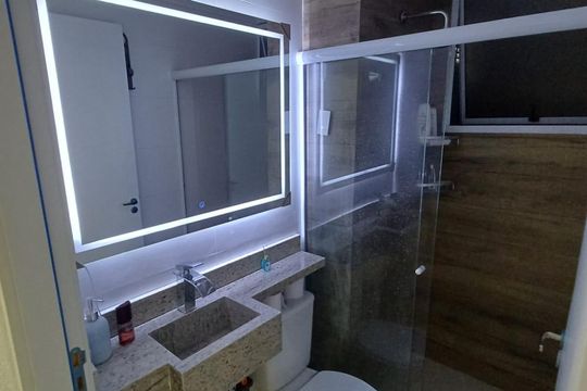 Banheiro de apartamento para alugar com 2 quartos, 44m² em Vargem Pequena, Rio de Janeiro
