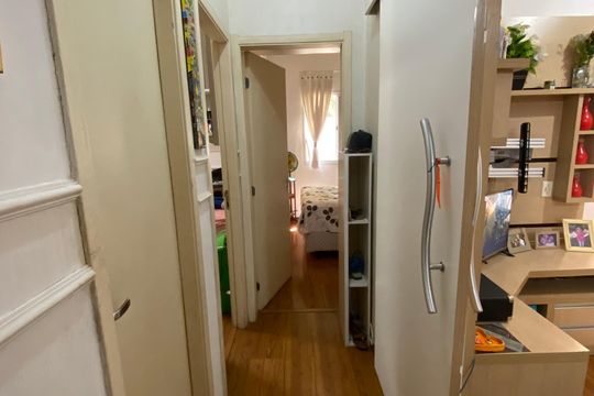 Corredor de apartamento à venda com 3 quartos, 67m² em Jardim Aeroporto, São Paulo