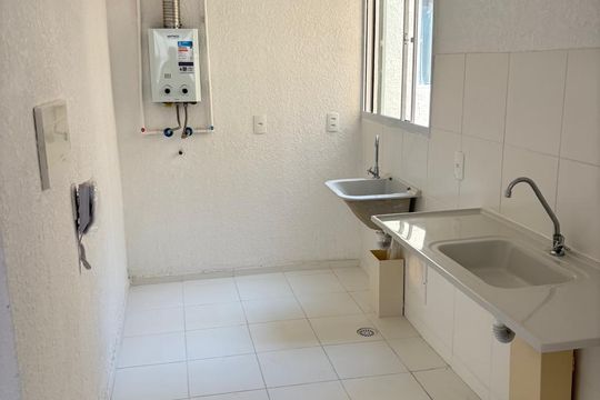 Cozinha de apartamento para alugar com 2 quartos, 42m² em Trindade, São Gonçalo