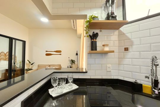 Cozinha de apartamento à venda com 1 quarto, 35m² em Copacabana, Rio de Janeiro