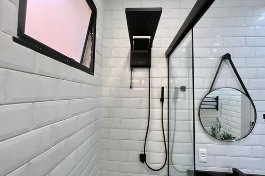 Banheiro de apartamento à venda com 1 quarto, 35m² em Copacabana, Rio de Janeiro