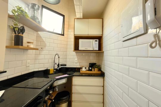 Cozinha de apartamento à venda com 1 quarto, 35m² em Copacabana, Rio de Janeiro