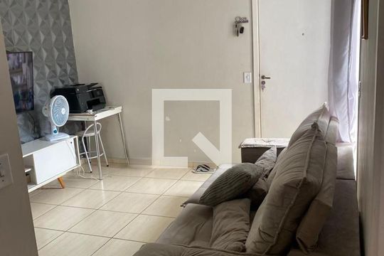 Apartamento à venda com 2 quartos, 48m² em Metalúrgicos, Osasco