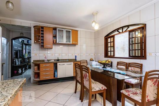 Cozinha de casa à venda com 4 quartos, 250m² em Itaquera, São Paulo