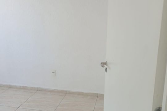 Sala de apartamento para alugar com 1 quarto, 50m² em Cosmos, Rio de Janeiro