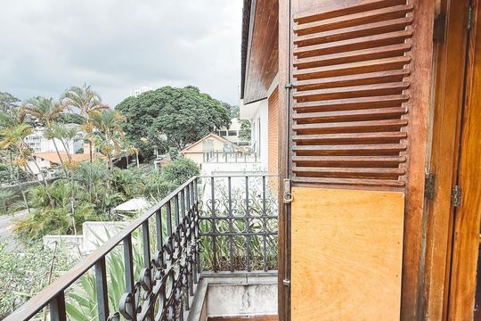 Varanda de casa à venda com 5 quartos, 500m² em Jardim Sao Bento, São Paulo