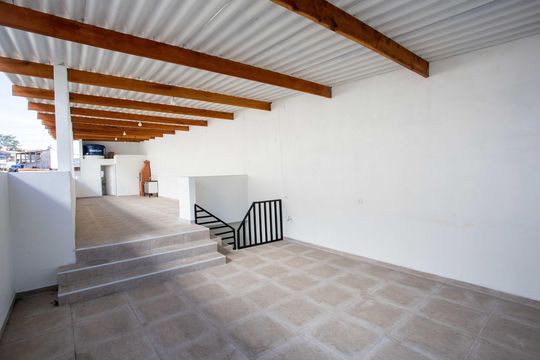 Varanda de casa para alugar com 2 quartos, 130m² em Canhema, Diadema