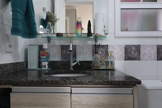 Banheiro Social de apartamento à venda com 2 quartos, 60m² em Jardim Sao Francisco, São Bernardo do Campo