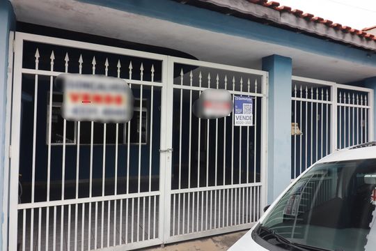 Fachada de casa à venda com 3 quartos, 168m² em Jardim Valdibia, São Bernardo do Campo