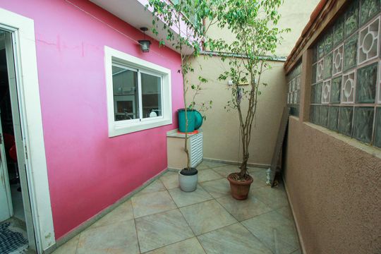 Quintal de casa à venda com 3 quartos, 222m² em Parque Sao Vicente, Santo André