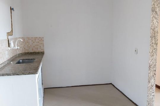 Cozinha de apartamento à venda com 2 quartos, 64m² em Irajá, Rio de Janeiro