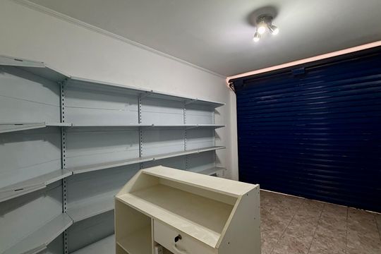 Salão 1 de casa à venda com 2 quartos, 125m² em Jardim Ester Yolanda, São Paulo