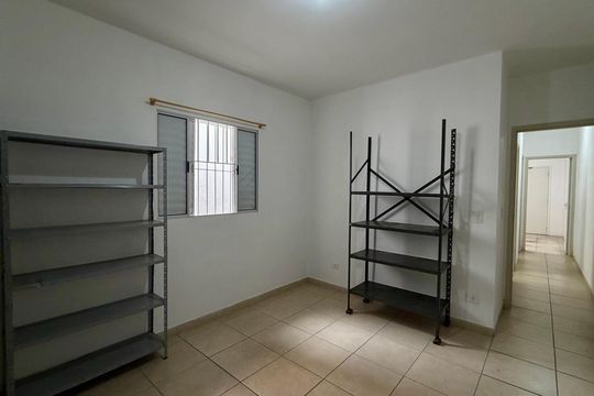 Casa à venda com 2 quartos, 125m² em Jardim Ester Yolanda, São Paulo