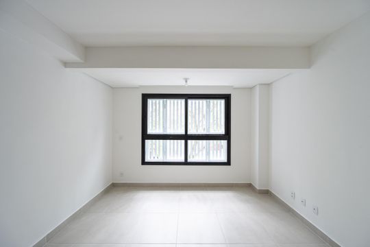 Sala/Quarto de kitnet/studio à venda com 1 quarto, 35m² em Mirandópolis, São Paulo