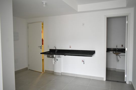 Cozinha de apartamento à venda com 1 quarto, 37m² em Mirandópolis, São Paulo