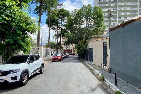 Vista da Rua de casa à venda com 3 quartos, 200m² em Tucuruvi, São Paulo