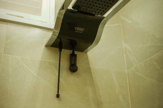 Banheiro de kitnet/studio para alugar com 1 quarto, 32m² em Centro, Rio de Janeiro