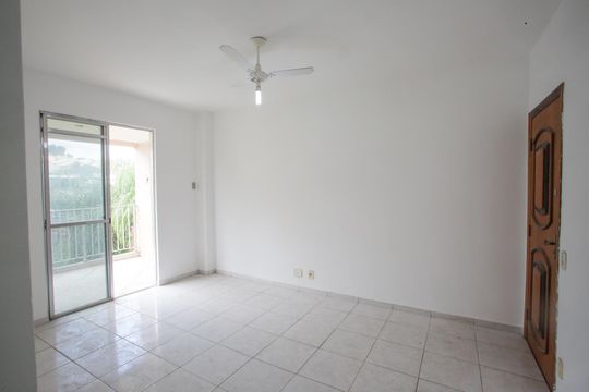 Apartamento à venda com 2 quartos, 73m² em Pechincha, Rio de Janeiro