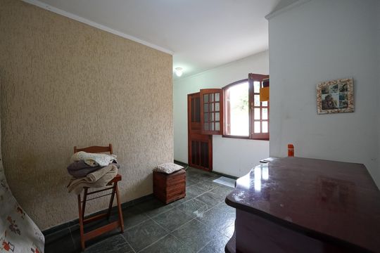 Casa à venda com 4 quartos, 240m² em Jardim da Gloria, São Paulo