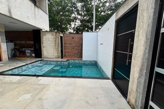 Área externa de casa de condomínio à venda com 4 quartos, 232m² em Vargem Pequena, Rio de Janeiro