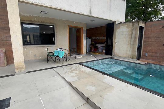 Área externa de casa de condomínio à venda com 4 quartos, 232m² em Vargem Pequena, Rio de Janeiro