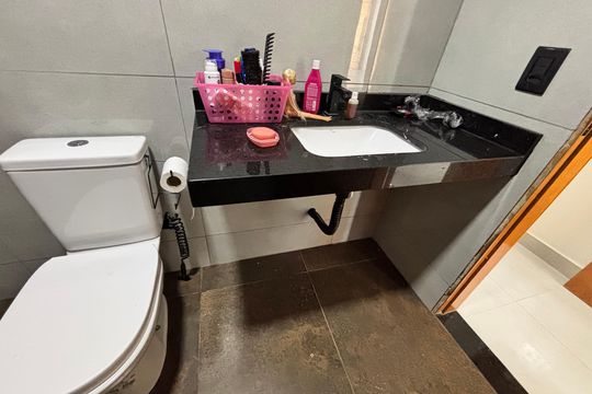 Banheiro do Quarto 1 de casa de condomínio à venda com 4 quartos, 232m² em Vargem Pequena, Rio de Janeiro