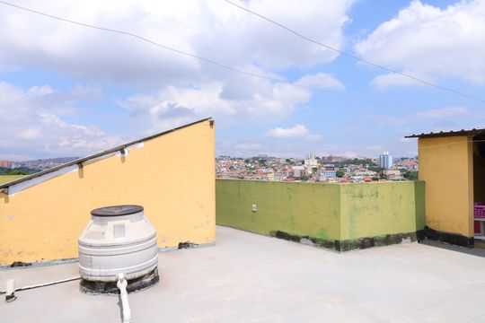 Quintal de casa à venda com 4 quartos, 326m² em Guaianases, São Paulo