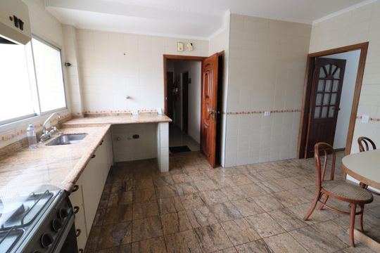 Cozinha de apartamento à venda com 5 quartos, 155m² em Centro, Osasco