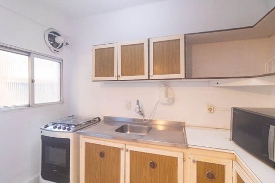 Cozinha  de apartamento para alugar com 3 quartos, 92m² em Centro Histórico, Porto Alegre