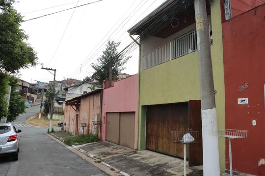 Casa para alugar com 2 quartos, 140m² em Jardim Nova Coimbra, Cotia