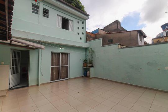 Casa para alugar com 4 quartos, 350m² em Cidade Satelite Santa Barbara, São Paulo