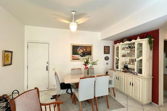 Apartamento à venda com 3 quartos, 112m² em Leme, Rio de Janeiro