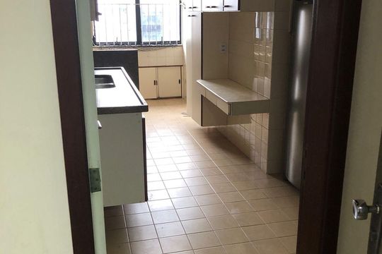 Cozinha de apartamento à venda com 3 quartos, 119m² em Barra da Tijuca, Rio de Janeiro