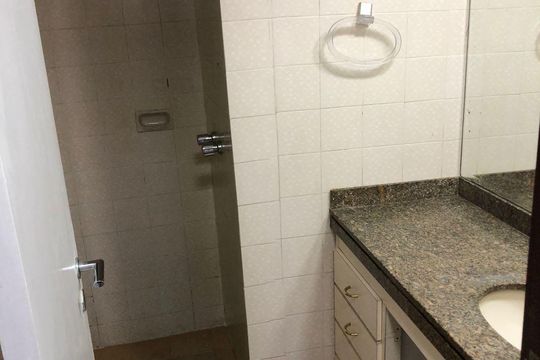 Banheiro de apartamento à venda com 3 quartos, 119m² em Barra da Tijuca, Rio de Janeiro