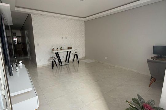 Sala de casa à venda com 4 quartos, 200m² em Parque Savoi City, São Paulo