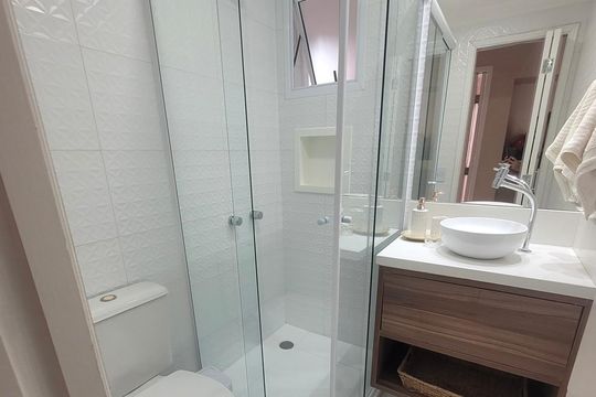 Banheiro de apartamento à venda com 3 quartos, 64m² em Carandiru, São Paulo