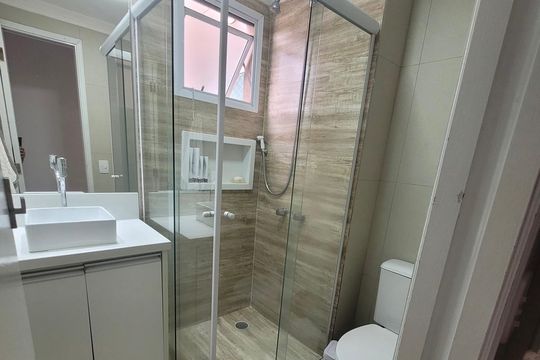 Banheiro de apartamento à venda com 3 quartos, 64m² em Carandiru, São Paulo