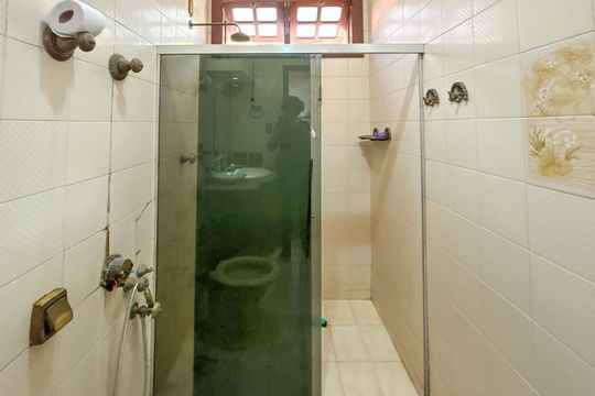 Casa à venda com 5 quartos, 180m² em Itapoã, Belo Horizonte