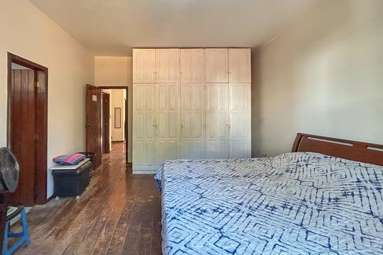 Casa à venda com 5 quartos, 180m² em Itapoã, Belo Horizonte