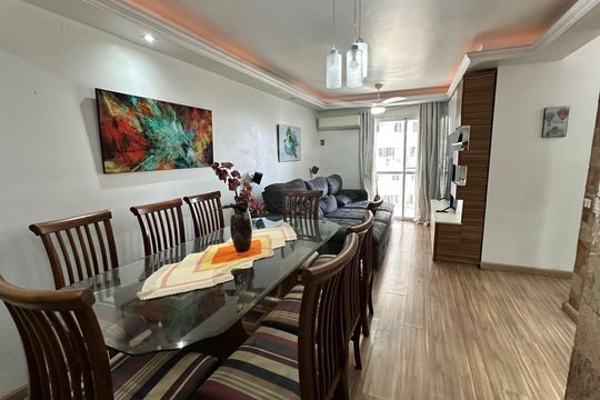Sala de apartamento para alugar com 3 quartos, 84m² em Recreio dos Bandeirantes, Rio de Janeiro