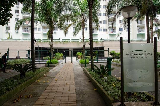 Fachada de apartamento para alugar com 3 quartos, 84m² em Recreio dos Bandeirantes, Rio de Janeiro