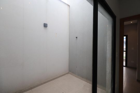 Jardim de Inverno de casa à venda com 4 quartos, 150m² em Vila Carrão, São Paulo