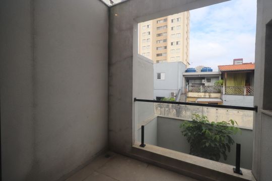 Sacada de casa à venda com 4 quartos, 150m² em Vila Carrão, São Paulo