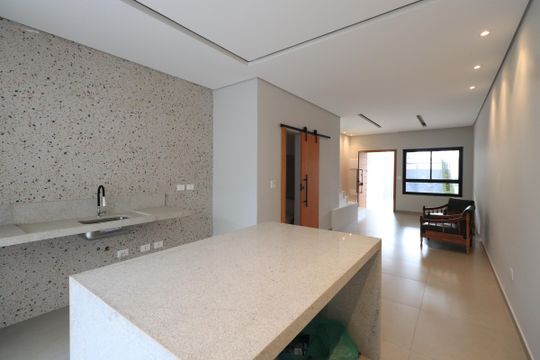Cozinha de casa à venda com 4 quartos, 150m² em Vila Carrão, São Paulo