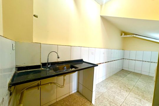 Cozinha de kitnet/studio para alugar com 1 quarto, 45m² em Parque Residencial Bambi, Guarulhos