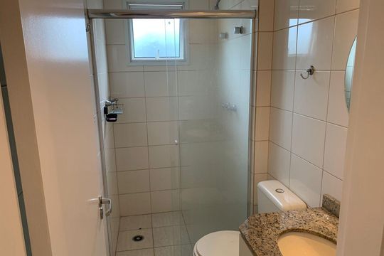Banheiro de apartamento à venda com 2 quartos, 62m² em Indianópolis, São Paulo