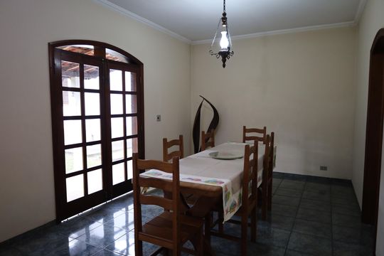 Casa à venda com 3 quartos, 720m² em Interlagos, São Paulo