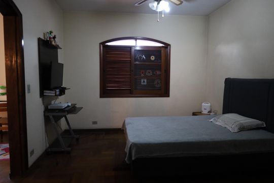 Casa à venda com 3 quartos, 720m² em Interlagos, São Paulo